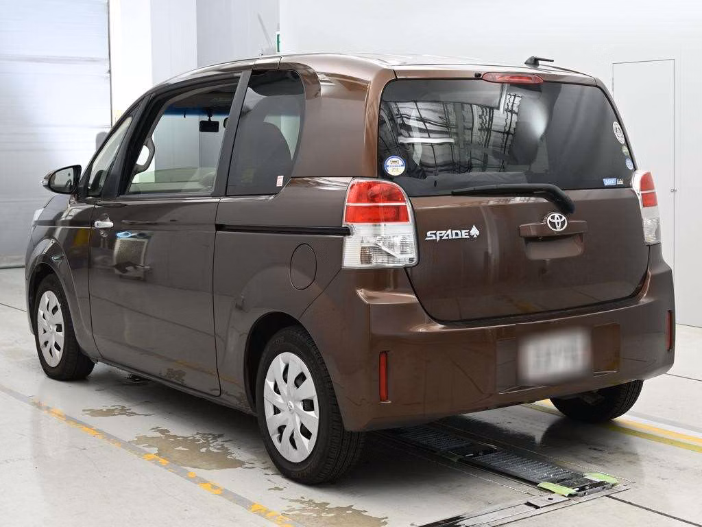 TOYOTA SPADE