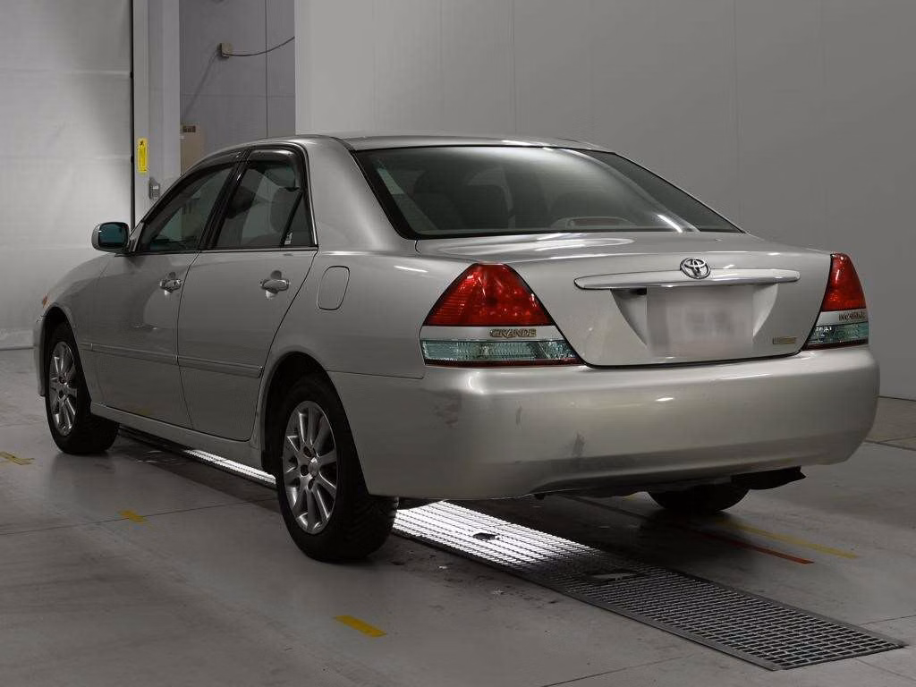 TOYOTA MARK II