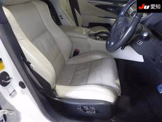 LEXUS LS460