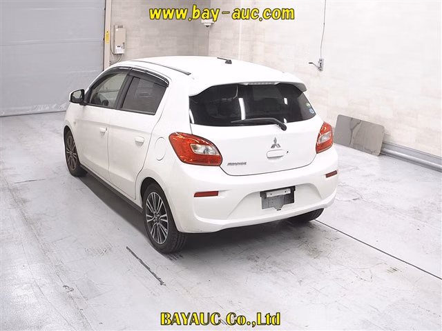 MITSUBISHI MIRAGE