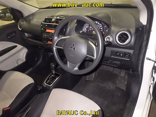 MITSUBISHI MIRAGE