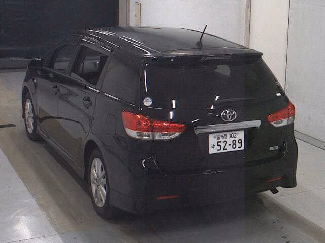 TOYOTA WISH