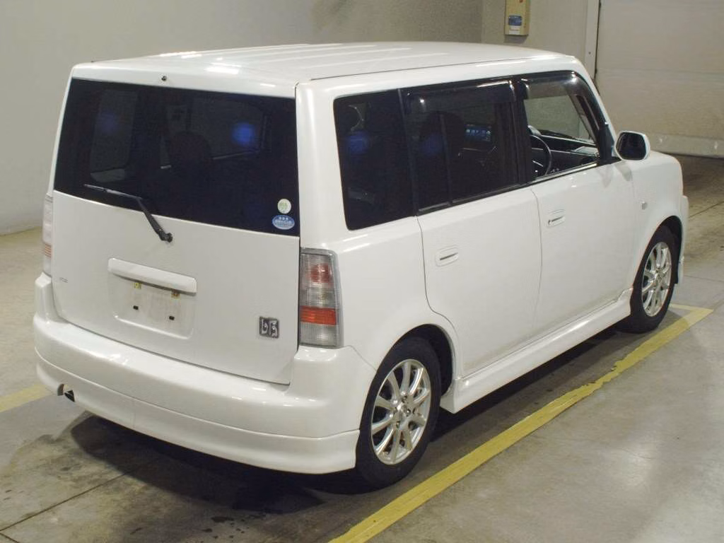 TOYOTA BB