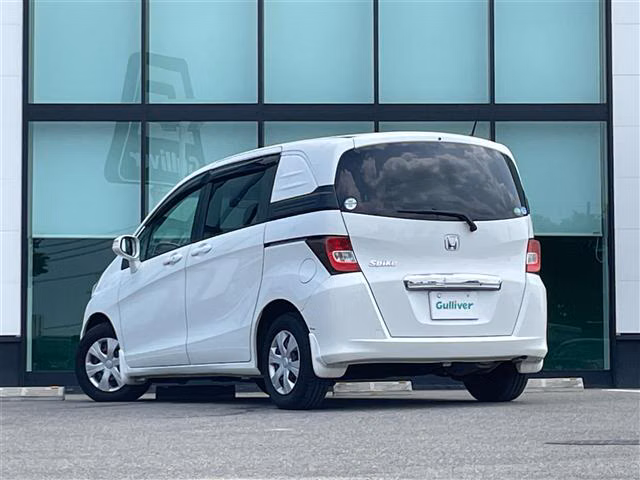 HONDA FREED SPIKE