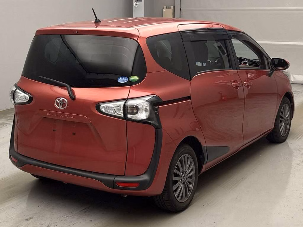 TOYOTA SIENTA