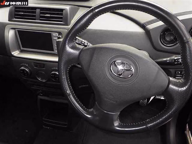 TOYOTA BB