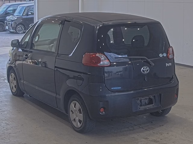 TOYOTA PORTE