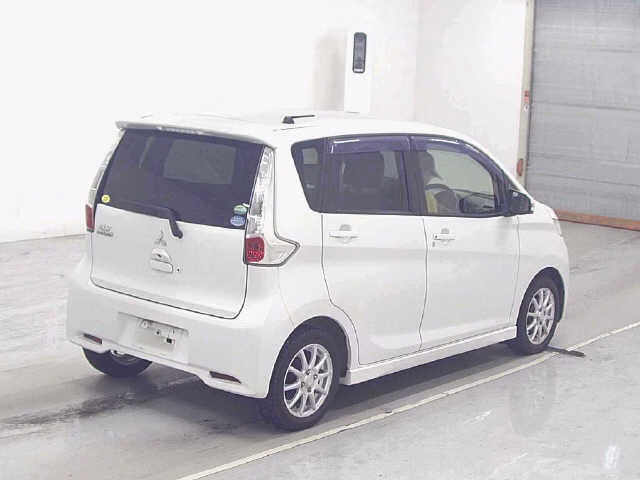 MITSUBISHI EK CUSTOM