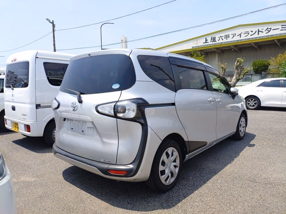 TOYOTA SIENTA