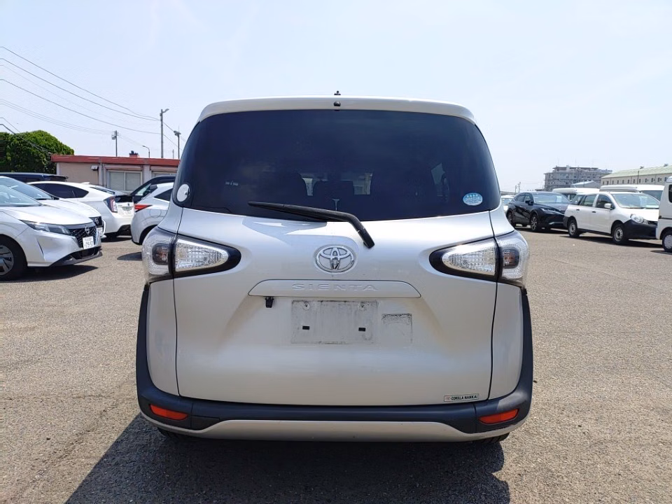 TOYOTA SIENTA