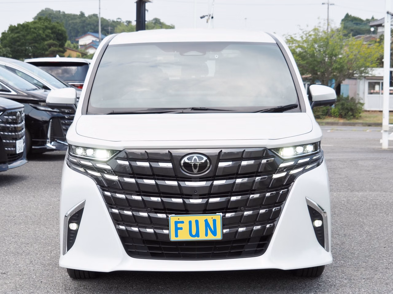 TOYOTA ALPHARD