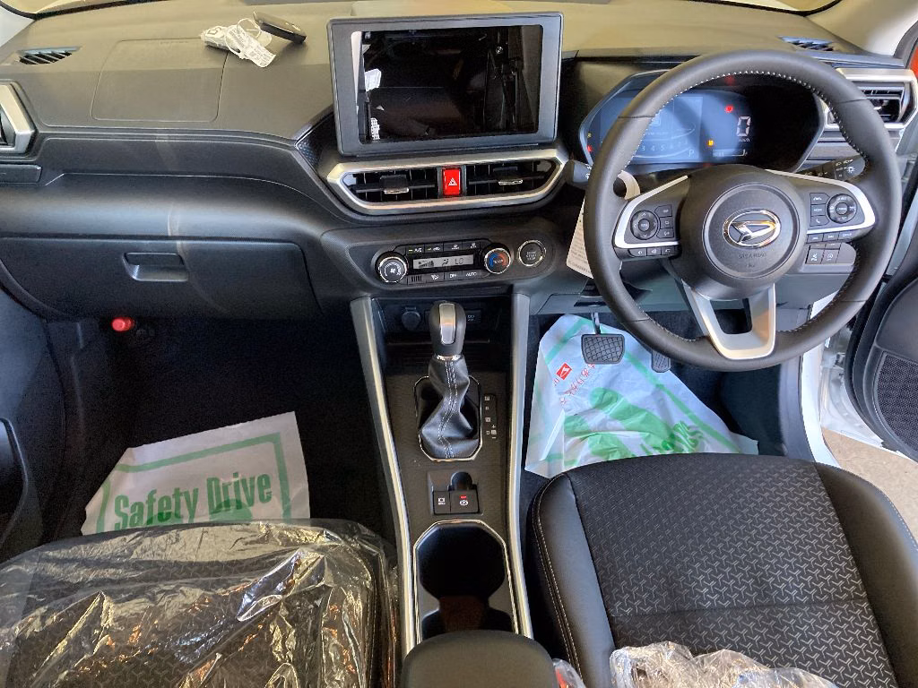 DAIHATSU ROCKY