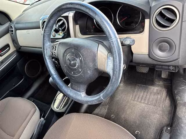 MAZDA VERISA
