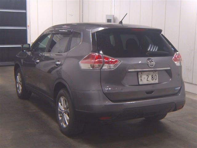 NISSAN X-TRAIL