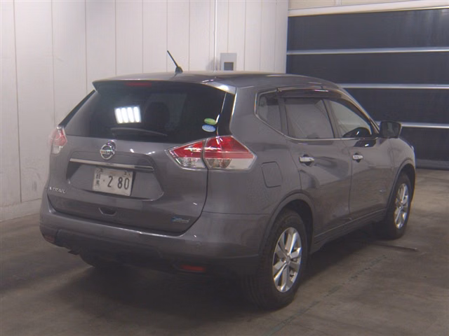 NISSAN X-TRAIL
