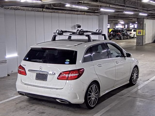MERCEDES-BENZ B-CLASS