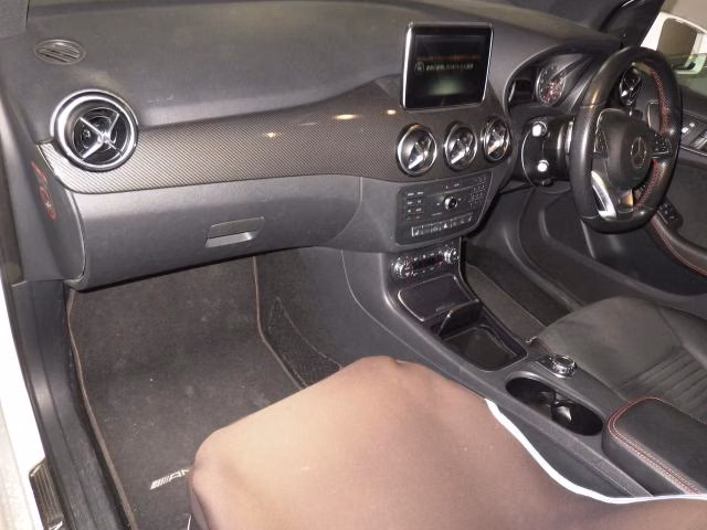 MERCEDES-BENZ B-CLASS