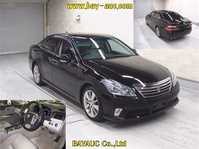 TOYOTA CROWN
