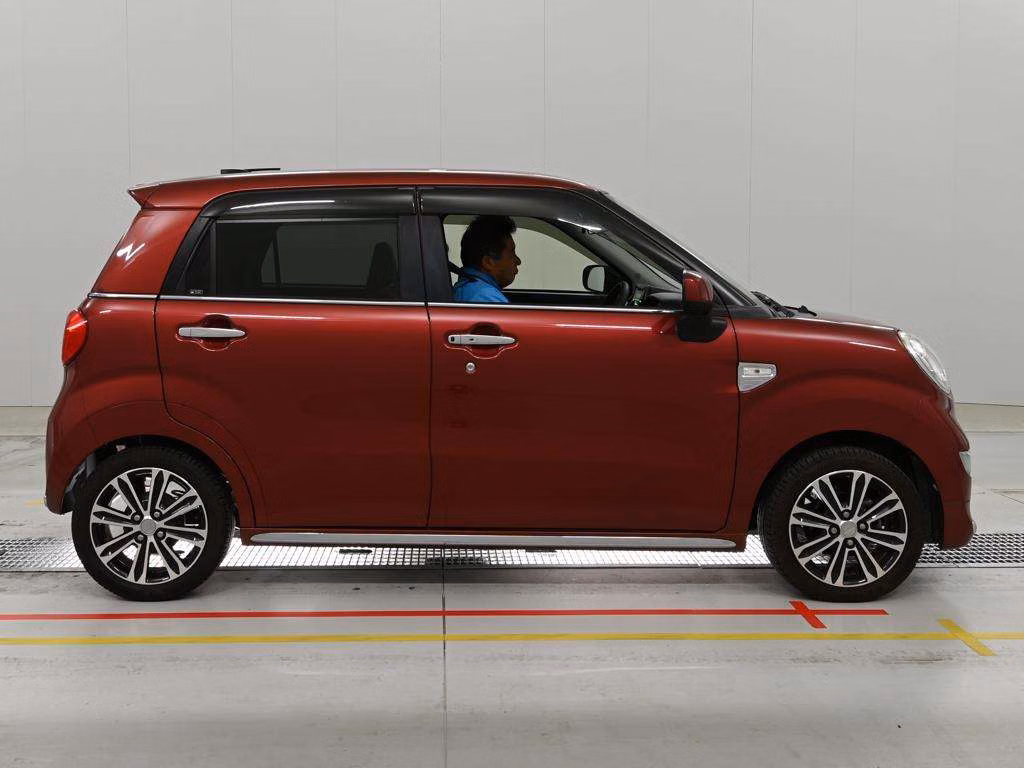 DAIHATSU CAST