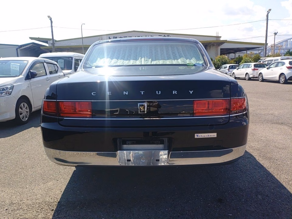 TOYOTA CENTURY