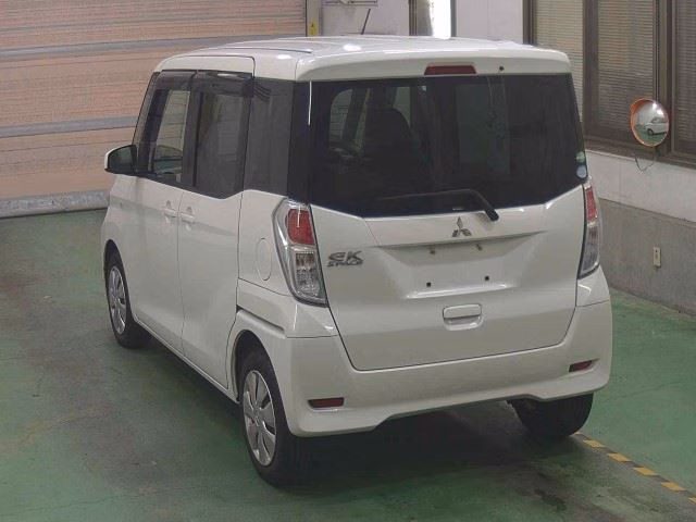 MITSUBISHI EK SPACE