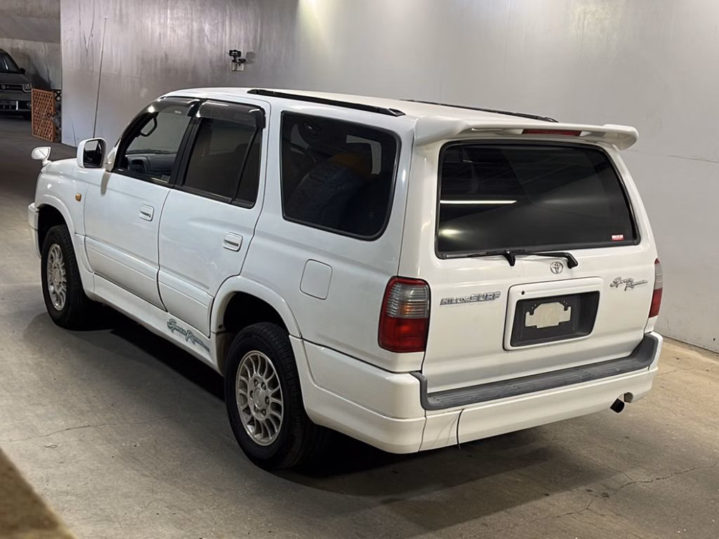 TOYOTA HILUX SURF
