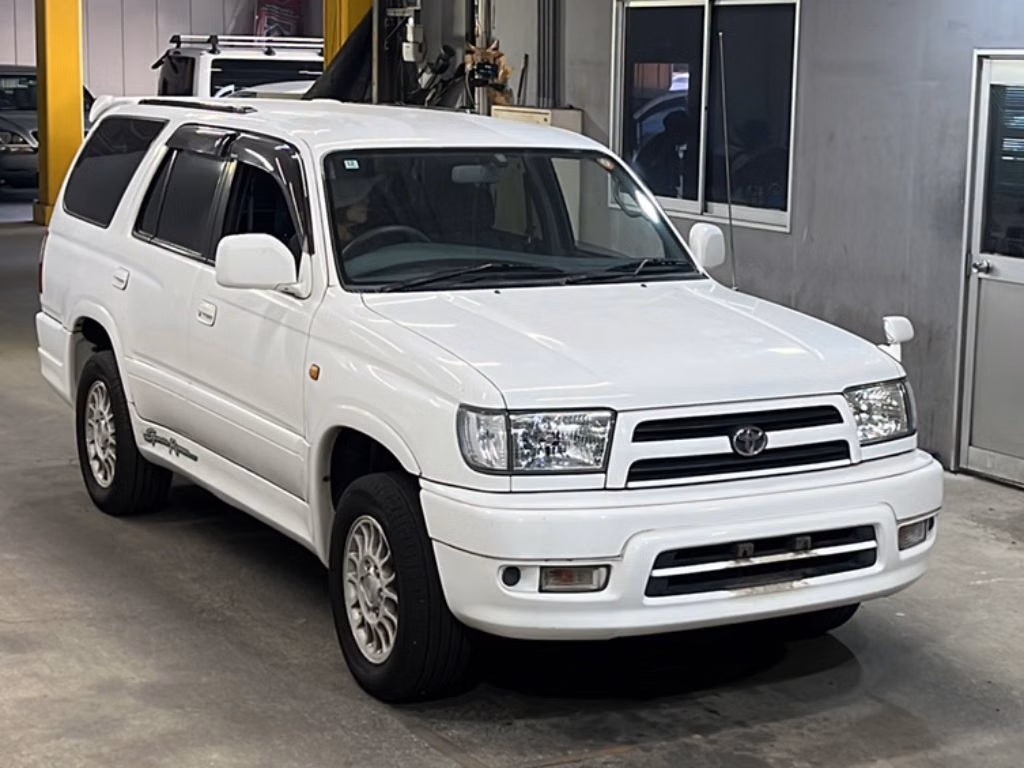 TOYOTA HILUX SURF