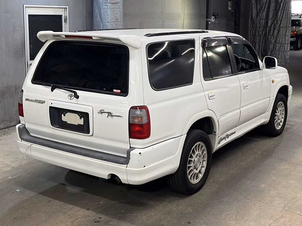 TOYOTA HILUX SURF