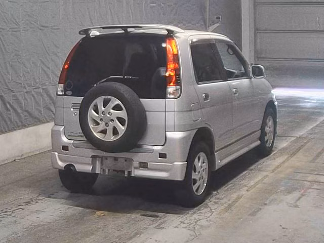 DAIHATSU TERIOS KID