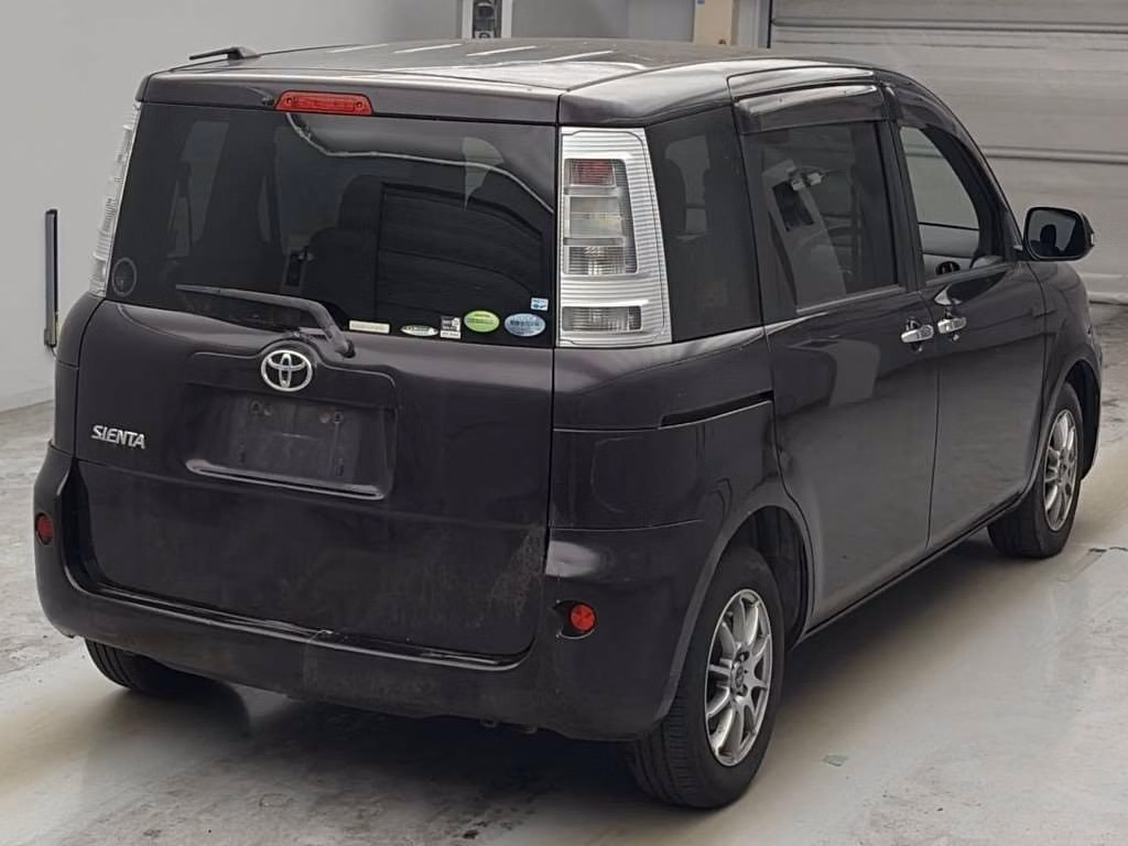 TOYOTA SIENTA