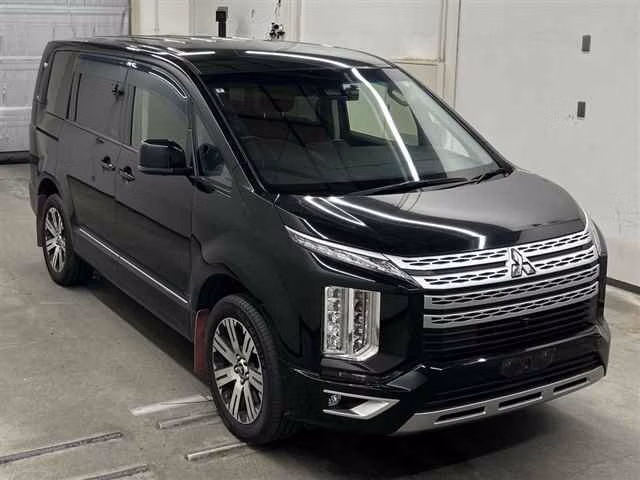 MITSUBISHI DELICA D:5