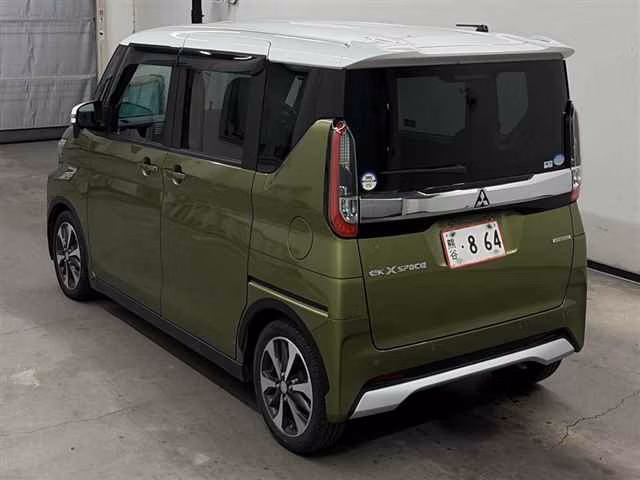 MITSUBISHI EK SPACE