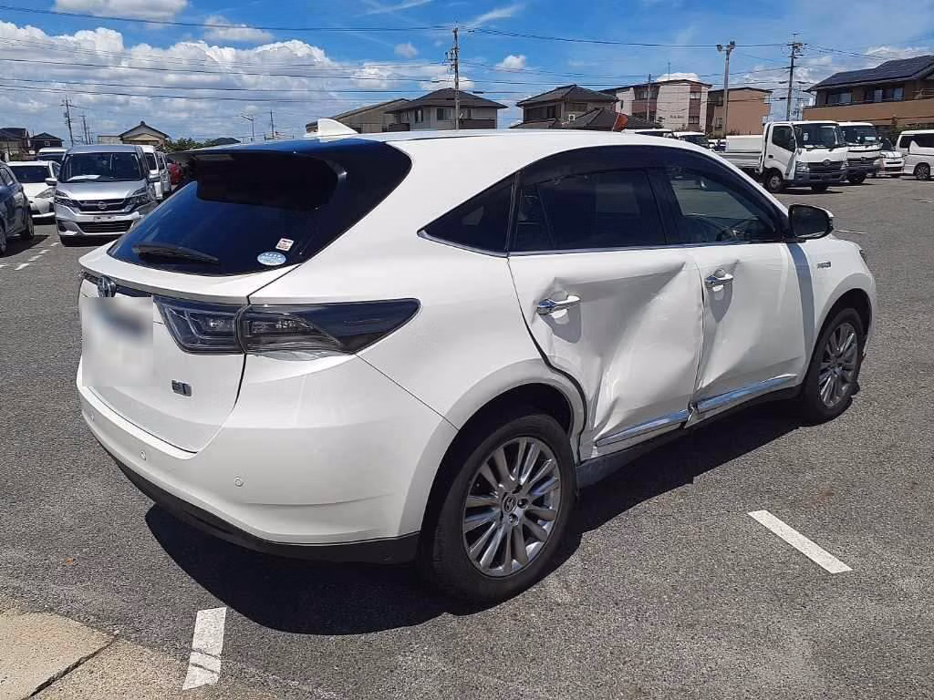 TOYOTA HARRIER