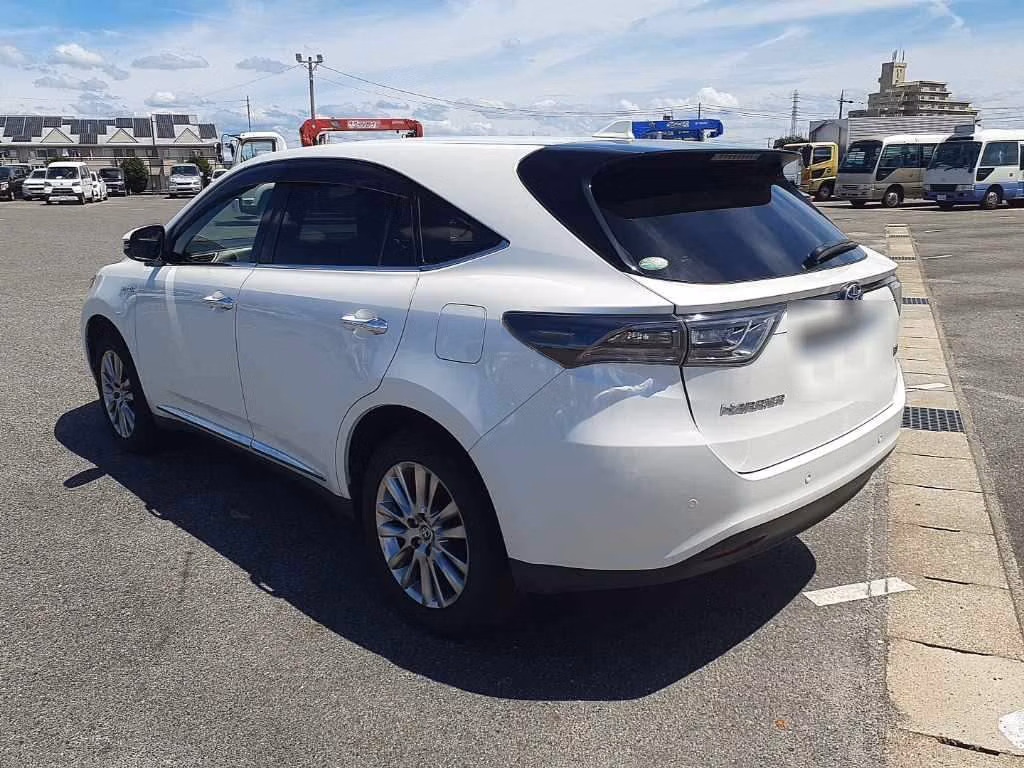 TOYOTA HARRIER