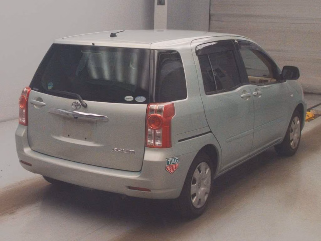 TOYOTA RAUM