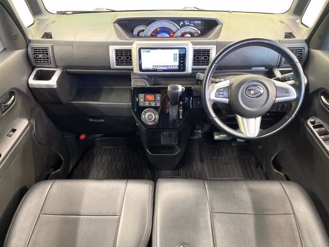 DAIHATSU WAKE