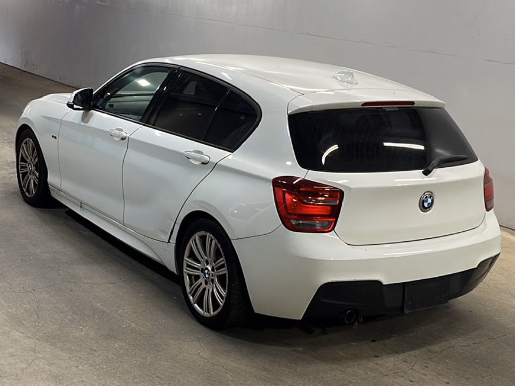 BMW 1-SERIES