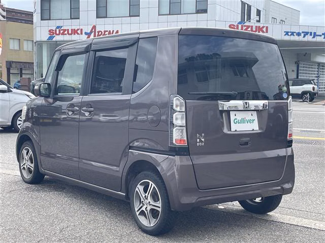 HONDA N-BOX