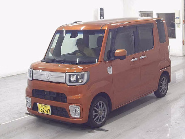 DAIHATSU WAKE