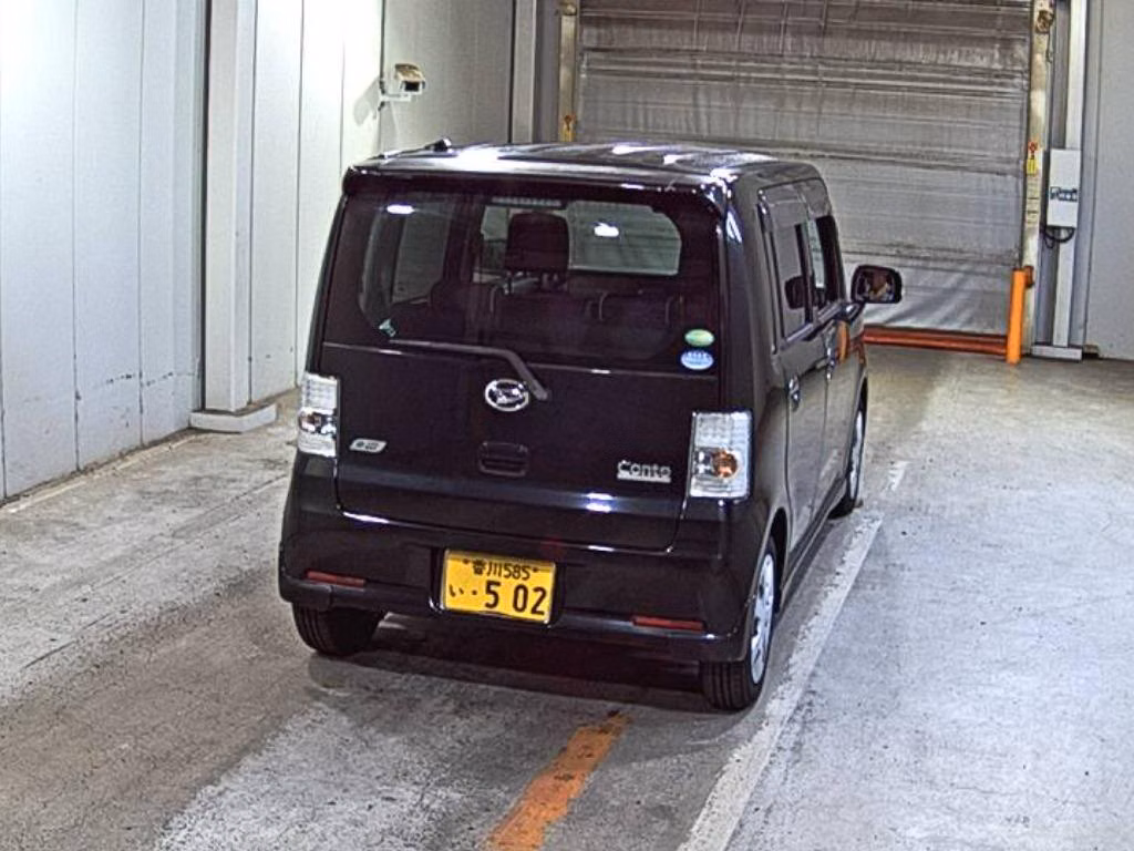 DAIHATSU MOVE CONTE