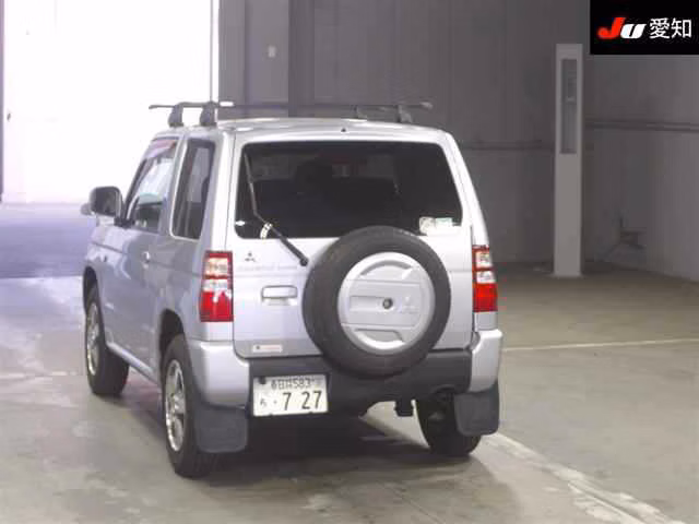 MITSUBISHI PAJERO MINI