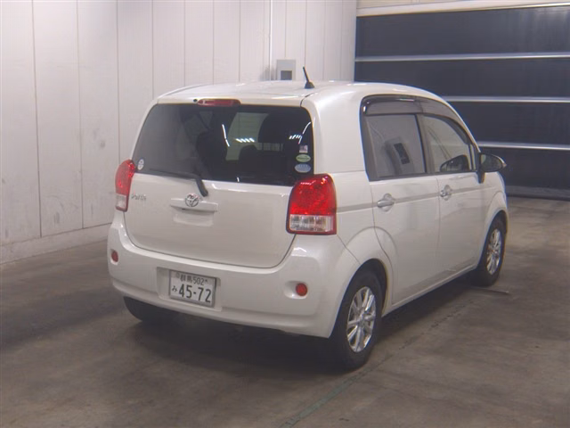 TOYOTA PORTE