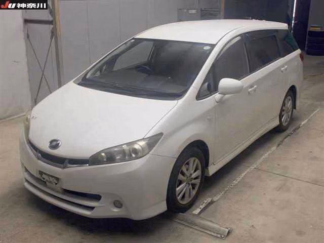 TOYOTA WISH