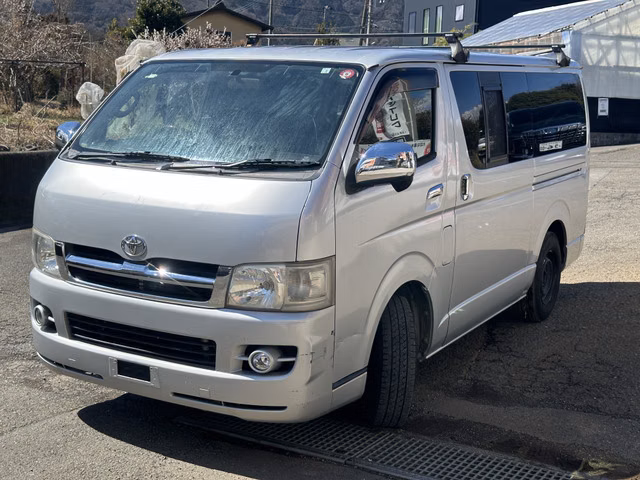 TOYOTA REGIUS ACE