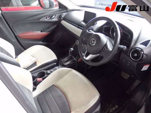 MAZDA CX-3