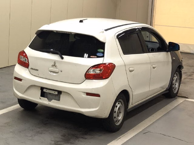 MITSUBISHI MIRAGE
