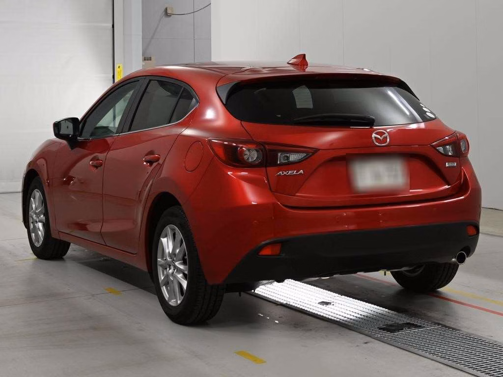 MAZDA AXELA