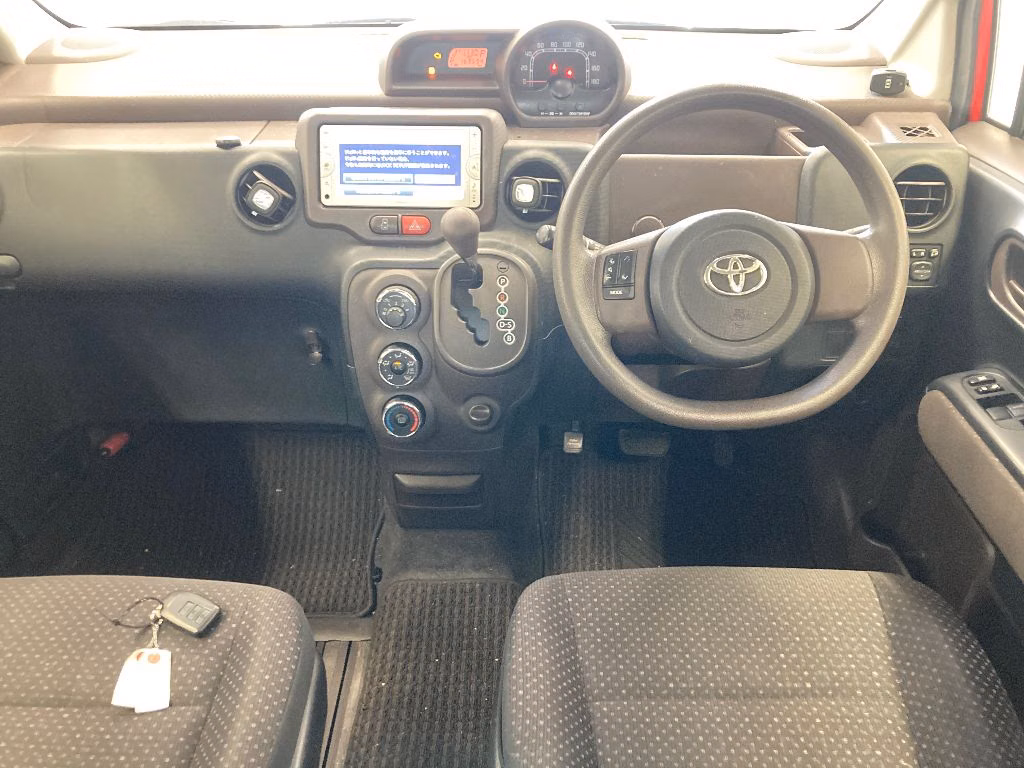 TOYOTA SPADE