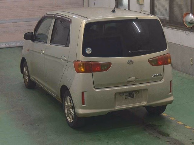 DAIHATSU MAX