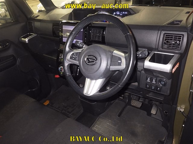 DAIHATSU WAKE